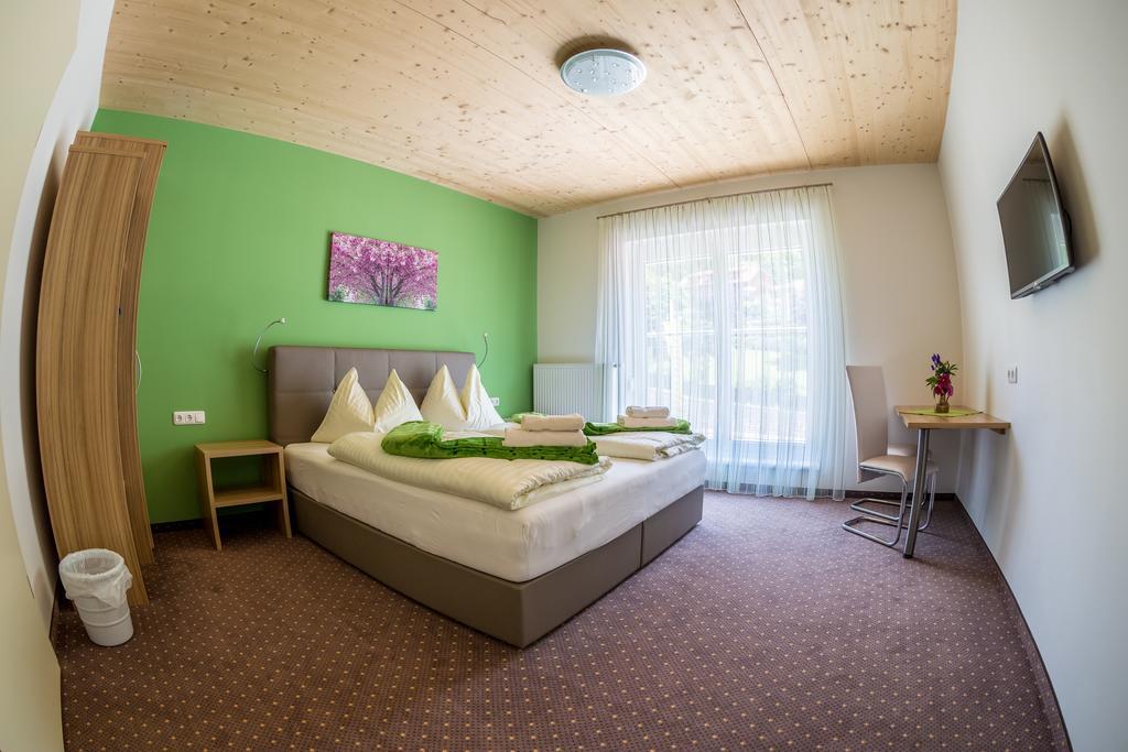 Gaestehaus Krappinger/Pizzeria Mamma Mia Ossiach Rom bilde