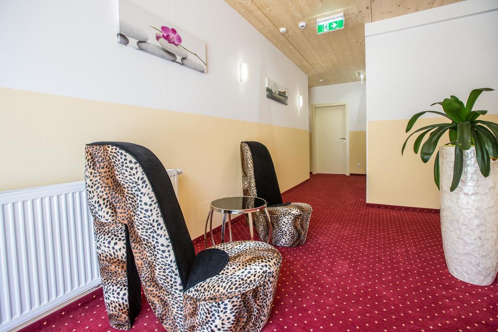 Gaestehaus Krappinger/Pizzeria Mamma Mia Ossiach Rom bilde