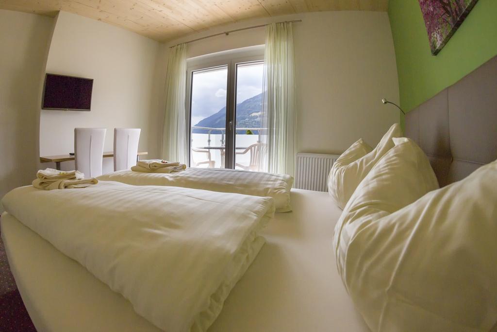 Gaestehaus Krappinger/Pizzeria Mamma Mia Ossiach Rom bilde